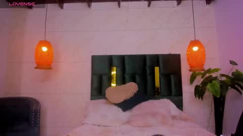 Snapshot of taissa_ chatting on March 7, 8:44 pm Taissa online show from March 7, 8:44 pm