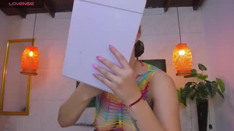 Snapshot of taissa_ chatting on September 14, 11:20 am Taissa online show from September 14, 11:20 am