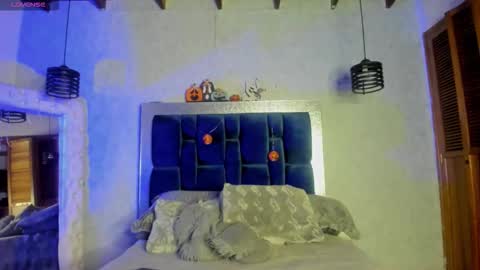 Snapshot of taissa_ chatting on November 1, 12:12 am Taissa online show from November 1, 12:12 am