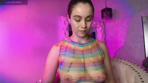 Snapshot of taissa_ chatting on April 16, 9:50 pm Taissa online show from April 16, 9:50 pm