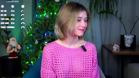 Mia online show from December 21, 1:36 am