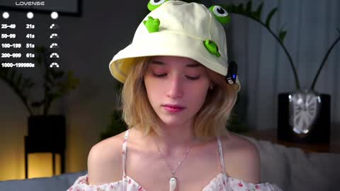 Mia online show from January 21, 6:11 am