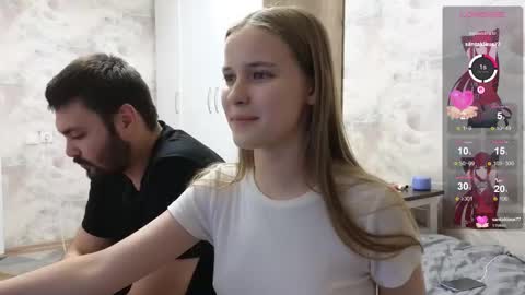 taiti_fox_cub online show from November 8, 6:29 pm