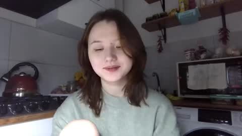 Snapshot of tajuanadelfelder chatting on November 21, 3:22 pm Lily online show from November 21, 3:22 pm