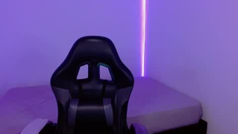 takeru___ online show from September 12, 8:03 am