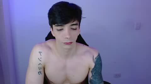 Snapshot of takeru___ chatting on April 4, 4:55 am takeru___ online show from April 4, 4:55 am