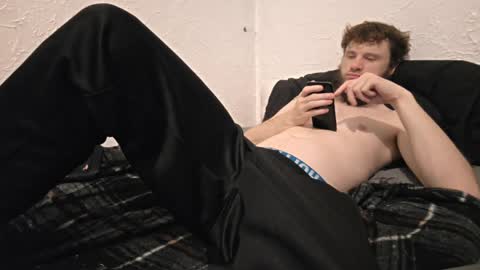 Snapshot of talenjames chatting on March 6, 10:28 pm Talen James online show from March 6, 10:28 pm