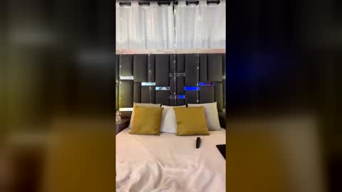 tali  online show from February 17, 7:31 pm