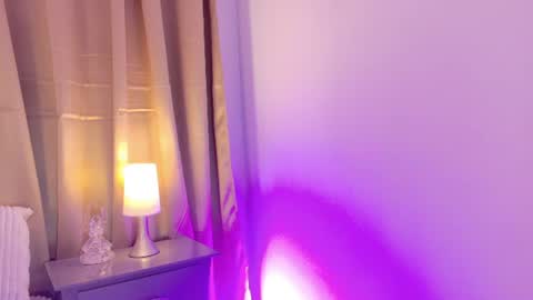 tali  online show from June 9, 6:19 pm