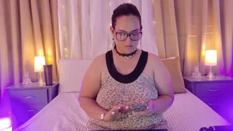 tali  online show from June 11, 12:32 am