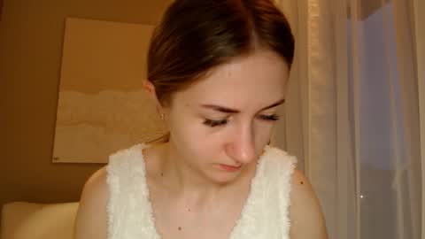 Kira  online show from December 11, 5:53 am