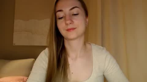  Kira  online show from December 14, 9:18 am