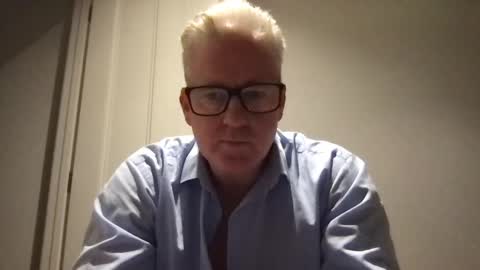 Snapshot of tallandfit000 chatting on February 17, 3:42 pm tallandfit000 online show from February 17, 3:42 pm