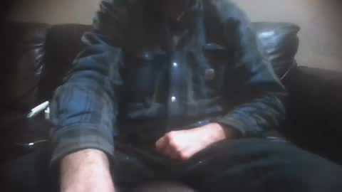 Snapshot of tallcoolhard1 chatting on February 27, 11:31 am Tallcoolhard1 online show from February 27, 11:31 am