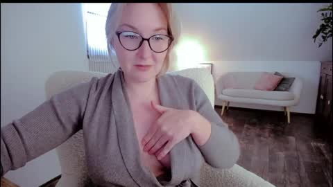 tallinnlove online show from April 30, 12:00 pm