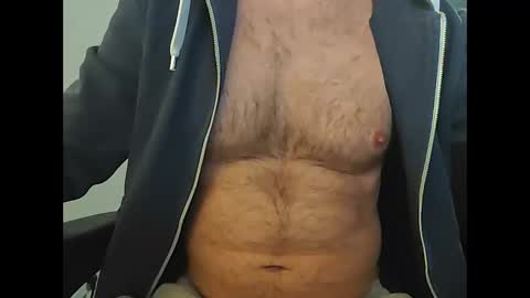 Snapshot of talljay91 chatting on December 21, 3:57 am Just ask for it online show from December 21, 3:57 am