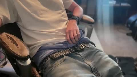 Snapshot of talllongandhardguy99 chatting on April 19, 7:49 pm 6foot7andhard online show from April 19, 7:49 pm