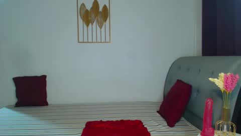 Talyana online show from December 7, 2:02 pm