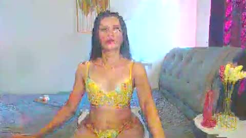 Snapshot of talyanarosa chatting on April 25, 7:00 am Talyana online show from April 25, 7:00 am
