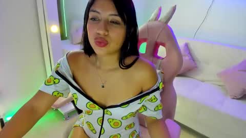 SOFIA  online show from February 7, 10:08 am