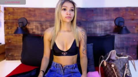    online show from April 24, 11:01 am