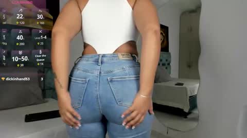 tamaraa online show from October 10, 12:15 pm