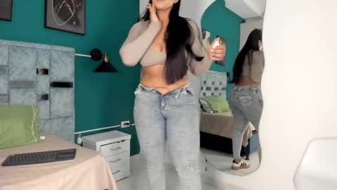 tamaraa online show from December 5, 12:14 pm