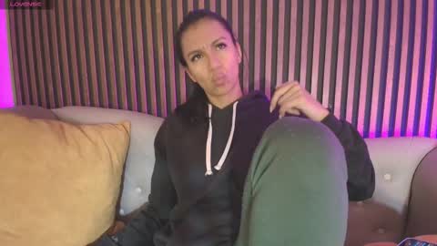 Tamy  online show from November 30, 1:04 pm