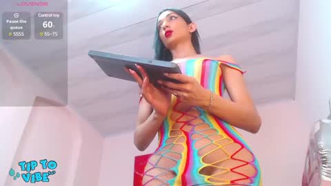 Snapshot of tamarafoxy_ chatting on December 21, 12:59 pm Tamara online show from December 21, 12:59 pm