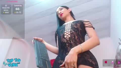 Snapshot of tamarafoxy_ chatting on February 9, 12:41 pm Tamara online show from February 9, 12:41 pm