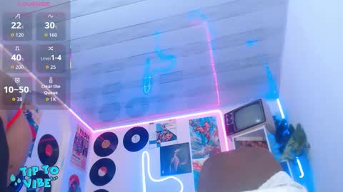 Snapshot of tamarafoxy_ chatting on September 20, 10:38 am Tamara online show from September 20, 10:38 am