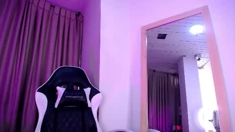tamararosses online show from July 22, 1:58 pm