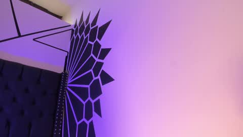 Snapshot of tamarathompsonn chatting on February 24, 1:53 pm Tamara. online show from February 24, 1:53 pm