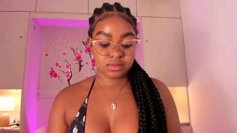 Tami online show from October 4, 8:29 pm