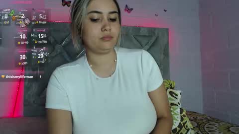 Snapshot of tami_vega chatting on October 21, 12:11 am Tamy Vega online show from October 21, 12:11 am