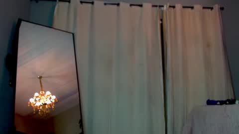 Snapshot of tamiriscampos chatting on October 18, 9:48 pm BrazilianFIT online show from October 18, 9:48 pm