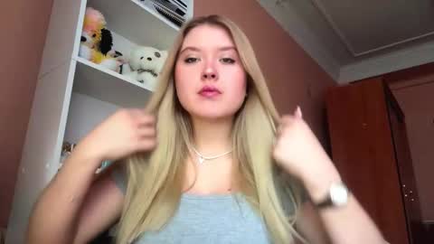 Amy online show from February 8, 6:06 am