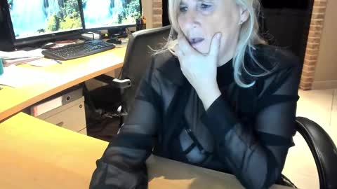 Tammy online show from December 11, 6:52 pm