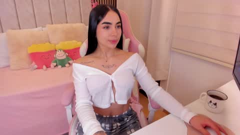 Tammy online show from June 2, 6:32 pm