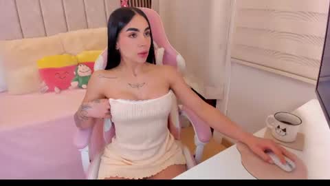 Tammy online show from June 17, 6:53 pm
