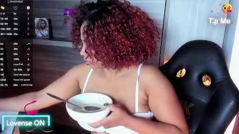 Snapshot of tammybrown1 chatting on January 28, 4:29 am T A M M Y online show from January 28, 4:29 am