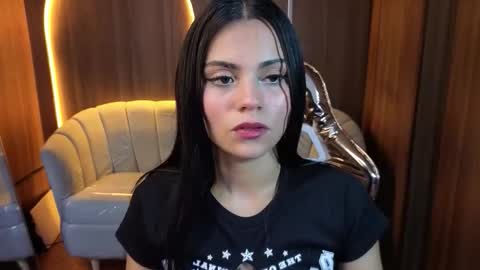 Snapshot of tamy_b_ chatting on March 4, 3:12 am tamy online show from March 4, 3:12 am