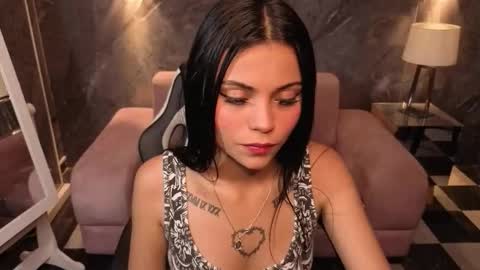 Snapshot of tamy_b_ chatting on March 18, 3:42 am tamy online show from March 18, 3:42 am