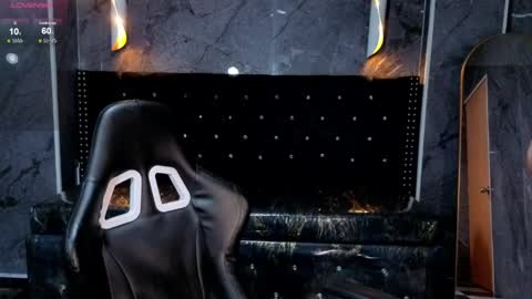 Snapshot of tamy_b_ chatting on April 1, 3:40 am tamy online show from April 1, 3:40 am