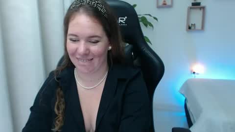 Snapshot of tamy_shine87 chatting on December 31, 4:49 am Im Samy online show from December 31, 4:49 am