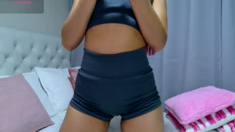 Snapshot of tamy_sweet01 chatting on July 31, 4:01 am tamy sweet01 online show from July 31, 4:01 am