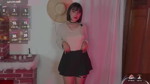 Snapshot of tamyeliot chatting on December 14, 3:56 am Tamy online show from December 14, 3:56 am