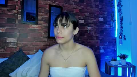 tania06 online show from September 14, 1:10 pm