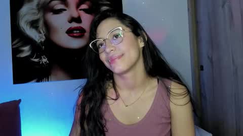 tania06 online show from October 22, 1:22 pm