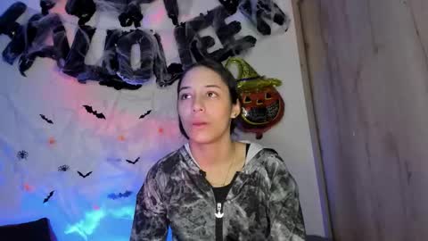 tania06 online show from November 1, 1:13 pm